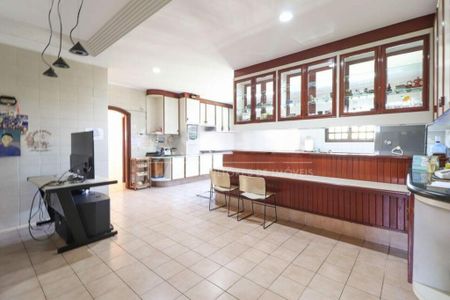 Casa à venda com 5 quartos, 1084m² em Chácara Flora, São Paulo