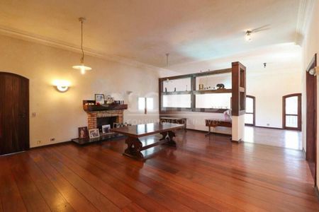 Casa à venda com 5 quartos, 1084m² em Chácara Flora, São Paulo