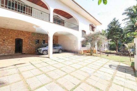 Casa à venda com 5 quartos, 1084m² em Chácara Flora, São Paulo