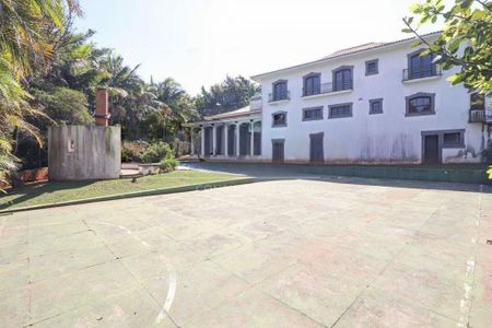 Casa à venda com 5 quartos, 1084m² em Chácara Flora, São Paulo