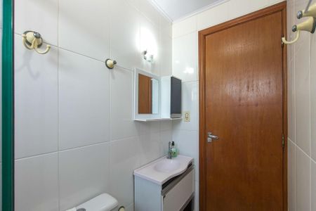 Apartamento para alugar com 74m², 2 quartos e 1 vaga Apartamento para alugar com 74m², 2 quartos e 1 vagaBanheiro da Suíte