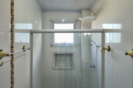 Apartamento para alugar com 74m², 2 quartos e 1 vaga Apartamento para alugar com 74m², 2 quartos e 1 vagaBanheiro da Suíte