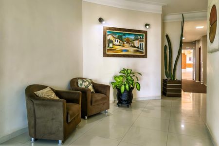 Apartamento para alugar com 74m², 2 quartos e 1 vaga Apartamento para alugar com 74m², 2 quartos e 1 vagaHall social