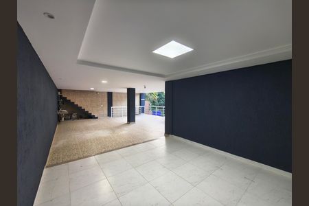 Casa de condomínio à venda com 800m², 5 quartos e 3 vagas