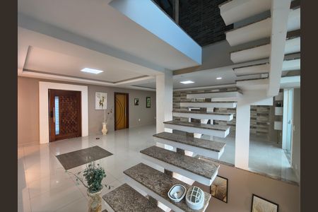 Casa de Condomínio à venda com 5 quartos, 800m² em Taquara, Rio de Janeiro