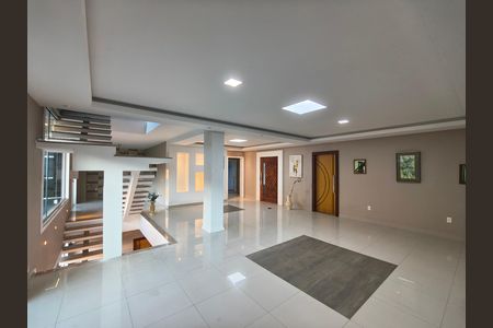 Casa de condomínio à venda com 800m², 5 quartos e 3 vagas