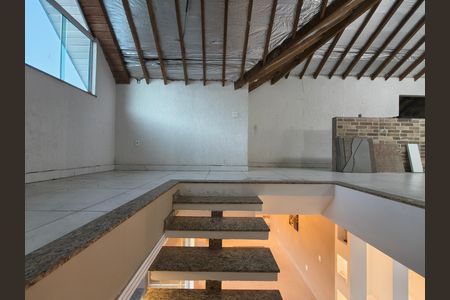 Casa de Condomínio à venda com 5 quartos, 800m² em Taquara, Rio de Janeiro