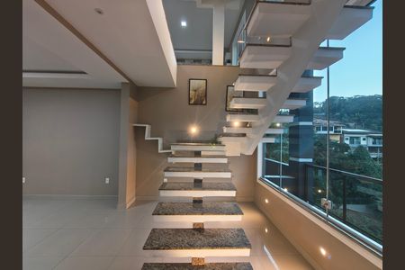Casa de condomínio à venda com 800m², 5 quartos e 3 vagas