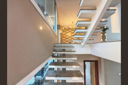 Casa de condomínio à venda com 800m², 5 quartos e 3 vagas