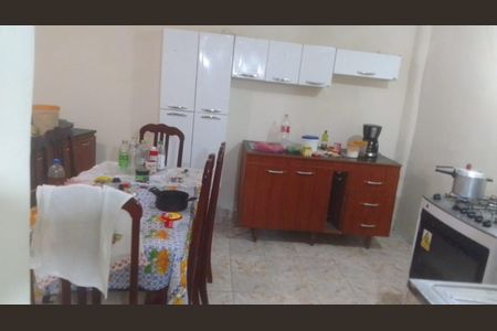 Foto 01 de casa à venda com 5 quartos, 120m² em Conjunto Promorar Sapopemba, São Paulo