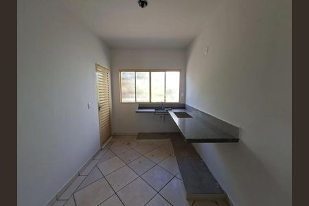 Casa para alugar com 80m², 3 quartos e 3 vagasCozinha
