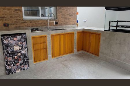 Casa de condomínio à venda com 231m², 3 quartos e 3 vagas