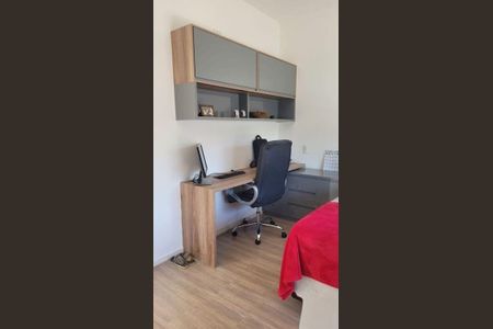 Casa de Condomínio à venda com 3 quartos, 231m² em Suru, Barueri