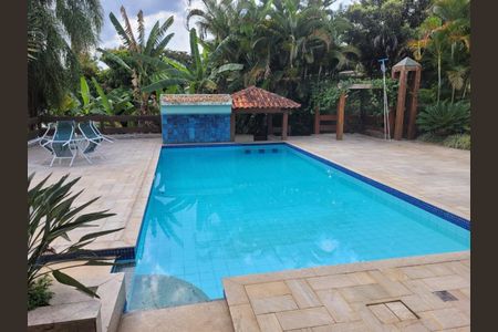 Casa à venda com 4 quartos, 931m² em Pampulha, Belo Horizonte