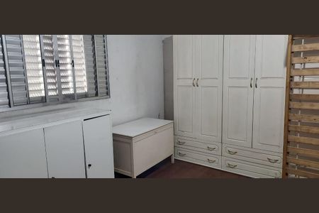 DORMITORIO de casa à venda com 3 quartos, 180m² em Presidente Altino, Osasco