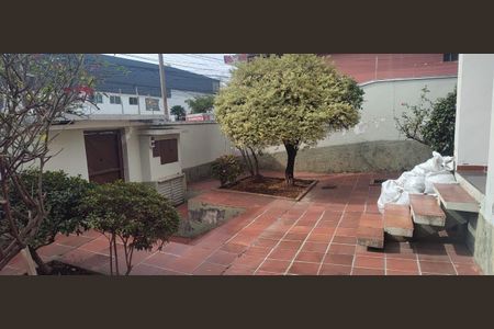 QUINTAL de casa à venda com 3 quartos, 180m² em Presidente Altino, Osasco