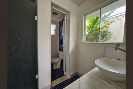 Casa de condomínio à venda com 739m², 5 quartos e 2 vagas