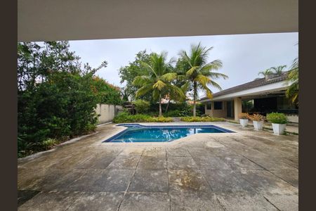 Casa de condomínio à venda com 739m², 5 quartos e 2 vagas
