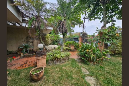 Casa de condomínio à venda com 739m², 5 quartos e 2 vagas
