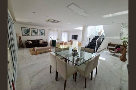 Foto 01 de casa de condomínio à venda com 5 quartos, 613m² em Alphaville Conde II, Barueri