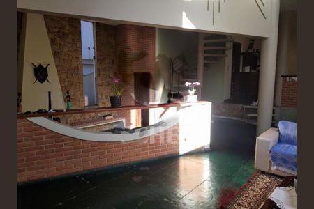 Casa à venda com 3 quartos, 300m² em Interlagos, São Paulo