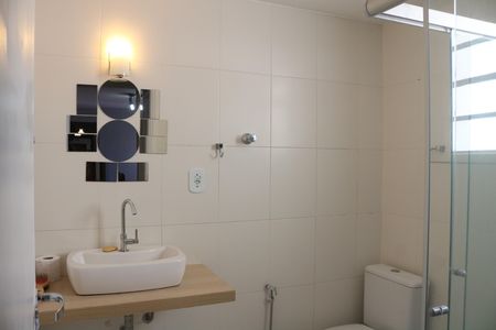 Apartamento para alugar com 67m², 2 quartos e sem vagaBanheiro