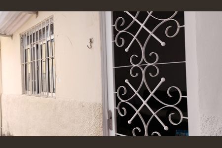 Casa à venda com 60m², 1 quarto e 4 vagas