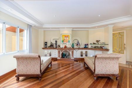 Casa à venda com 4 quartos, 850m² em Morumbi, São Paulo
