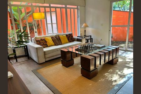 Casa à venda com 3 quartos, 110m² em Alto de Pinheiros, São Paulo