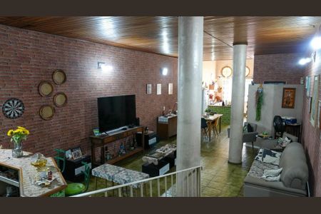 Casa à venda com 3 quartos, 322m² em Alto de Pinheiros, São Paulo
