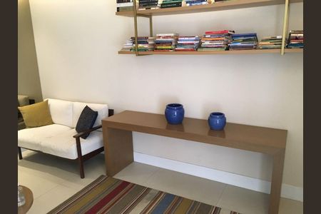 Apartamento à venda com 45m², 1 quarto e 1 vaga