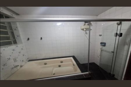 Casa à venda com 6 quartos, 270m² em São Lucas, Belo Horizonte