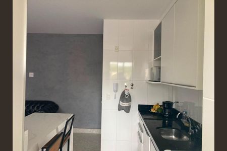 Apartamento à venda com 2 quartos, 63m² em Santa Efigênia, Belo Horizonte