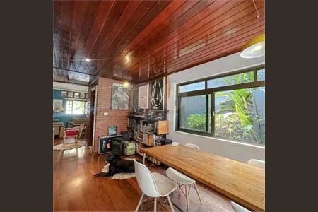 Casa à venda com 5 quartos, 500m² em Lapa, São Paulo