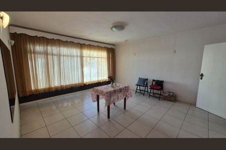 Casa à venda com 3 quartos, 366m² em Vila Alpina, Santo André