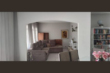 Casa à venda com 250m², 5 quartos e 2 vagasSALA