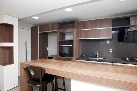 Cozinha de apartamento para alugar com 3 quartos, 289m² em Menino Deus, Porto Alegre
