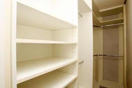Apartamento para alugar com 289m², 3 quartos e 2 vagasQuarto 1 Suíte - Detalhe Closet