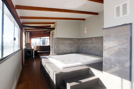 Apartamento para alugar com 289m², 3 quartos e 2 vagasJacuzzi