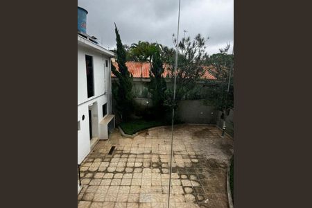 Casa à venda com 10 quartos, 572m² em Granja Julieta, São Paulo