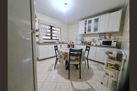Casa à venda com 3 quartos, 135m² em Vila Medeiros, São Paulo
