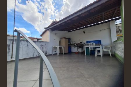 Casa à venda com 3 quartos, 135m² em Vila Medeiros, São Paulo
