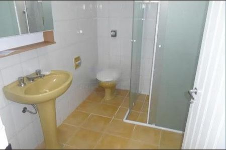 Casa à venda com 2 quartos, 108m² em Vila Osasco, Osasco