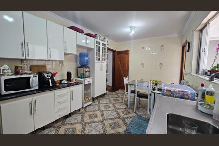 Casa à venda com 179m², 3 quartos e 3 vagas