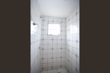 Banheiro Social de apartamento para alugar com 2 quartos, 45m² em Jardim Laguna, Contagem
