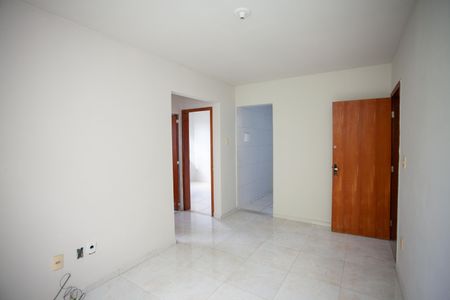 Sala de apartamento para alugar com 2 quartos, 45m² em Jardim Laguna, Contagem
