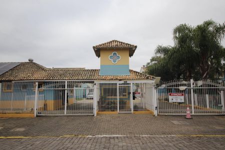 Casa de condomínio à venda com 102m², 2 quartos e 1 vagaFachada