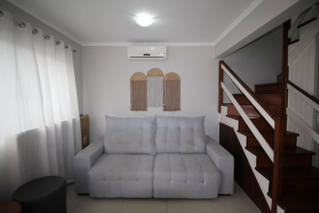 Casa de condomínio à venda com 102m², 2 quartos e 1 vagaSala