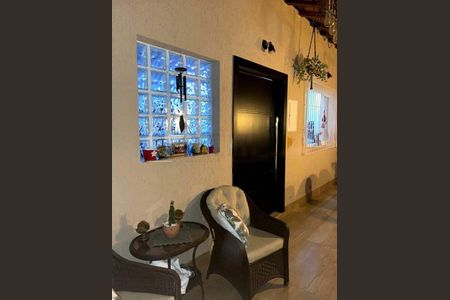 Casa à venda com 182m², 3 quartos e 2 vagas