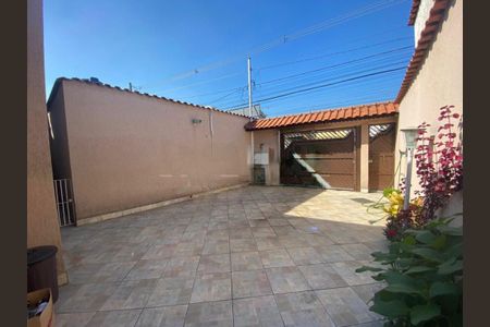 Casa à venda com 3 quartos, 182m² em Balneário São Francisco, Diadema